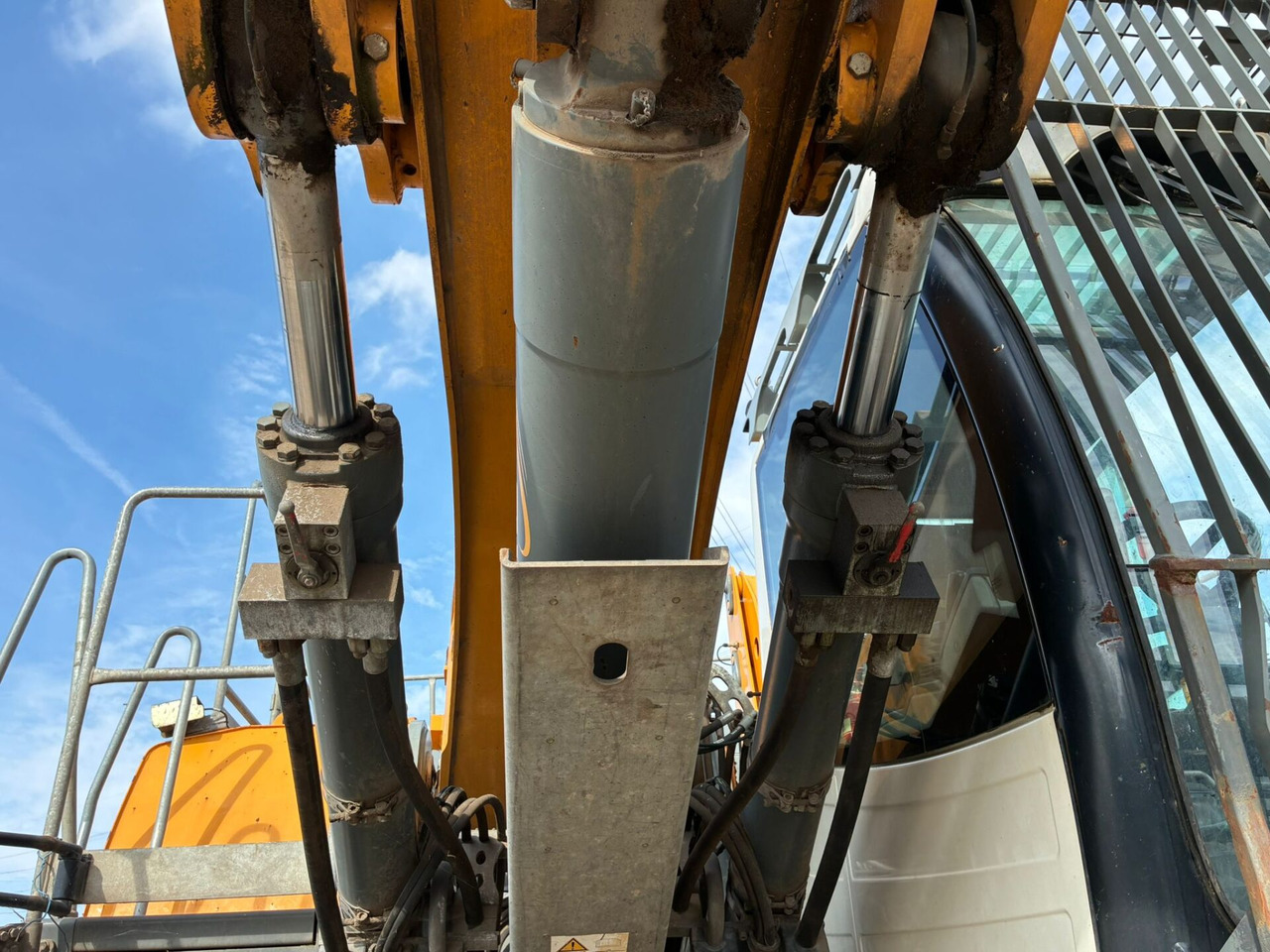 Waste/ Industry handler Liebherr LH40M: picture 13