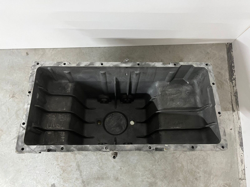 Liebherr Carterpan Carter pan D9408 D 9408 - Engine and parts: picture 1 Liebherr Carterpan Carter pan D9408 D 9408 - Engine and parts: picture 1