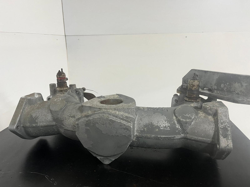 Liebherr Inlaatspruitstuk D9408 D 9408 - Engine and parts: picture 4 Liebherr Inlaatspruitstuk D9408 D 9408 - Engine and parts: picture 4