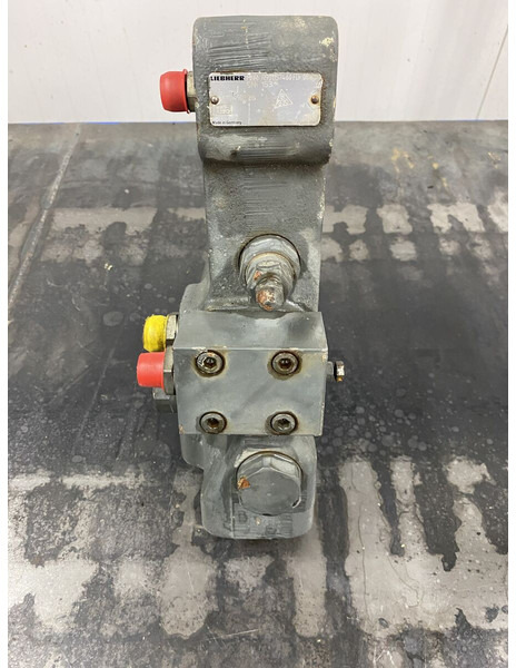 Hydraulics Liebherr: picture 8