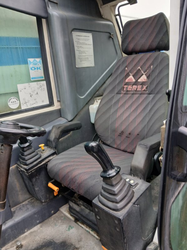 PPM ATT400 - All terrain crane: picture 4 PPM ATT400 - All terrain crane: picture 4