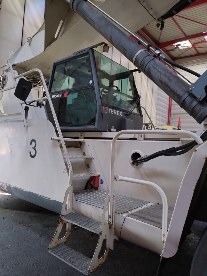 TEREX TFC 46M HC DRY - Reach stacker: picture 3 TEREX TFC 46M HC DRY - Reach stacker: picture 3