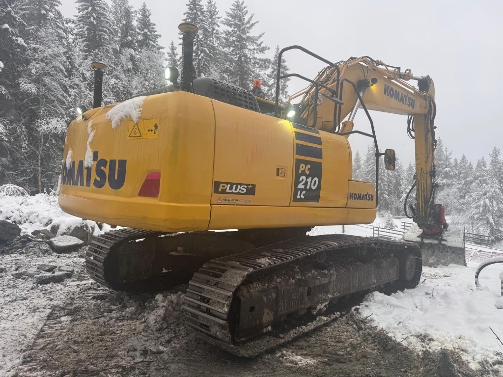 Komatsu PC 210 LC-10 - Crawler excavator: picture 2 Komatsu PC 210 LC-10 - Crawler excavator: picture 2