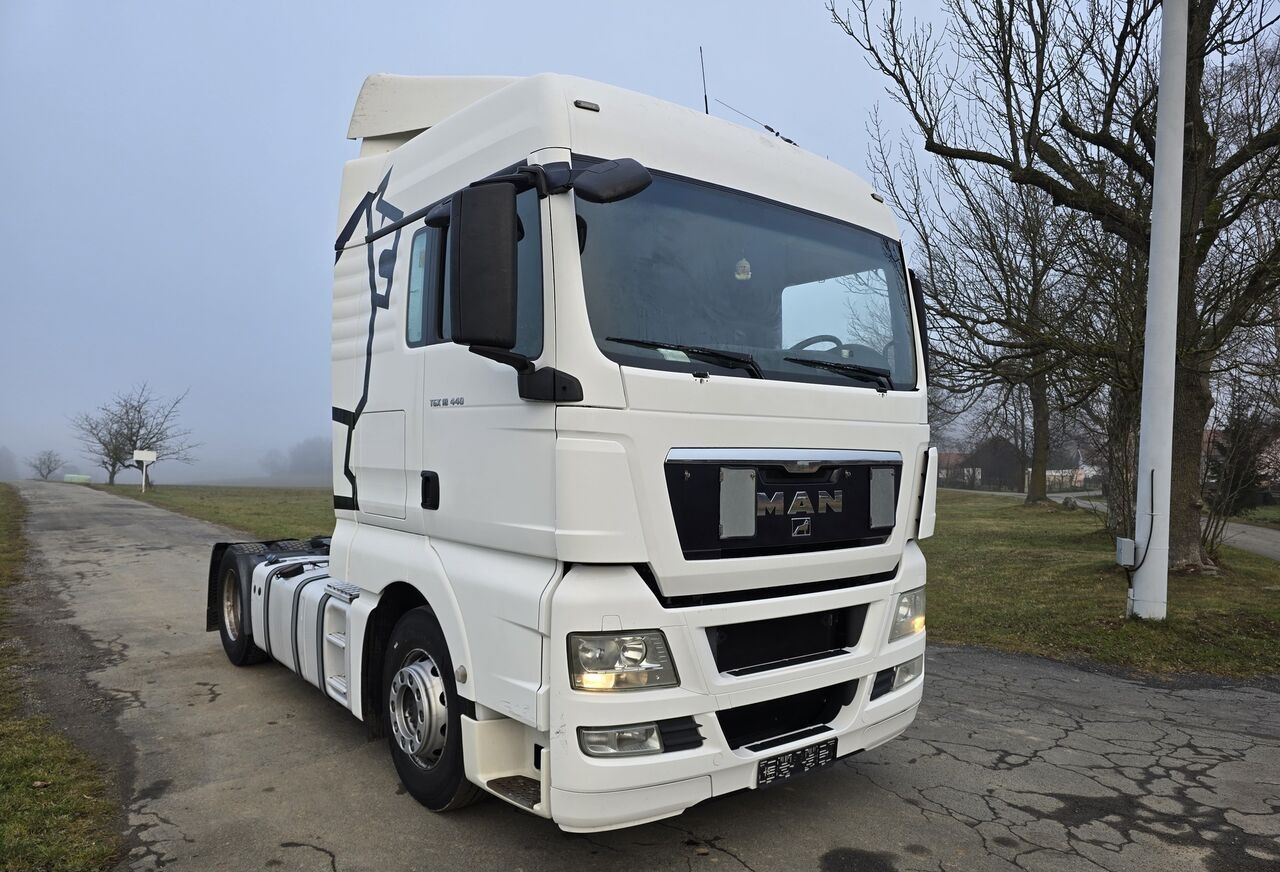MAN TGX 18.440 standart - Tractor unit: picture 2 MAN TGX 18.440 standart - Tractor unit: picture 2