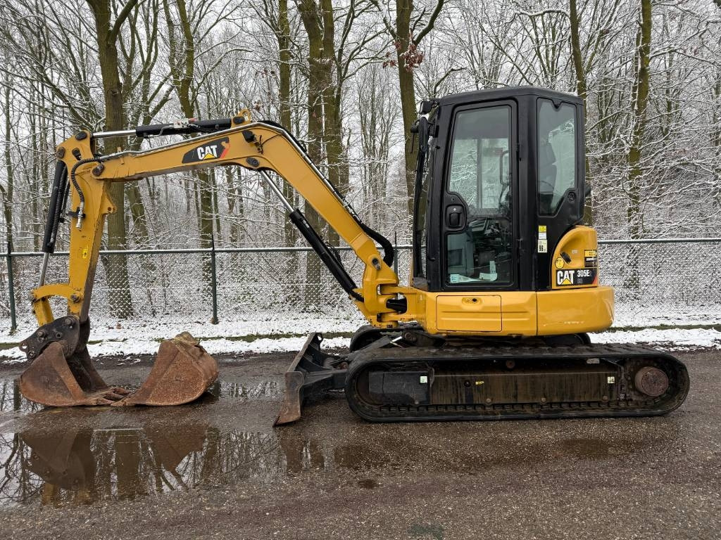 CAT 305 E2 (305E2 CR) - Mini excavator: picture 2 CAT 305 E2 (305E2 CR) - Mini excavator: picture 2
