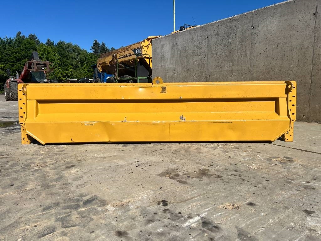 CAT TAILGATE CAT 735 - Spare parts for Construction machinery: picture 2 CAT TAILGATE CAT 735 - Spare parts for Construction machinery: picture 2