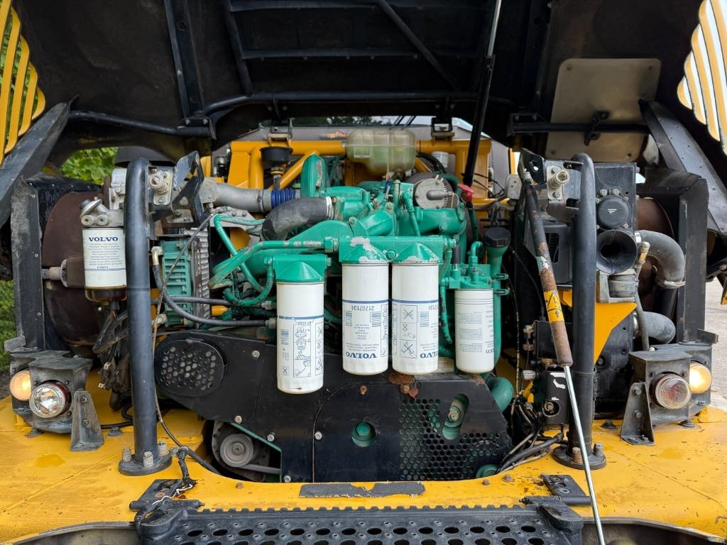 Articulated dumper Volvo A25D: picture 12 Articulated dumper Volvo A25D: picture 12