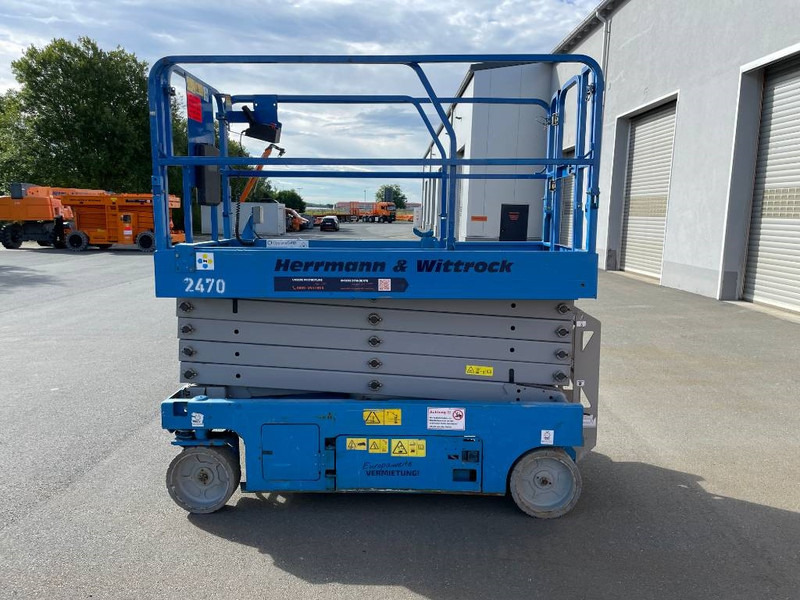 Genie GS 3246 E-Drive - Scissor lift: picture 3 Genie GS 3246 E-Drive - Scissor lift: picture 3