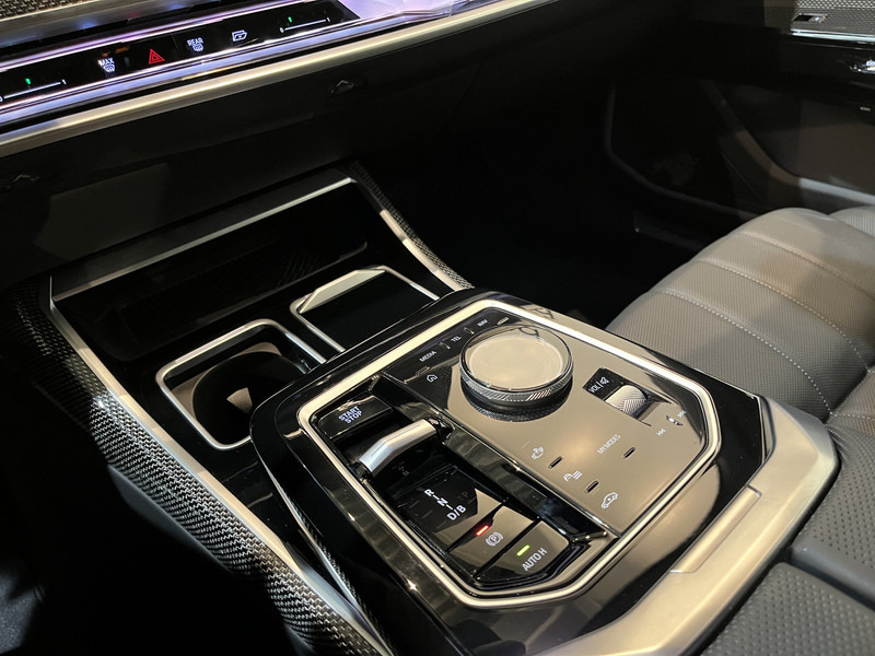 Sedan BMW i7 xDrive60 106 kWh / M Sportpakket / Panoramadak / Bowers & Wilkins / 11.600 KM !!: picture 13