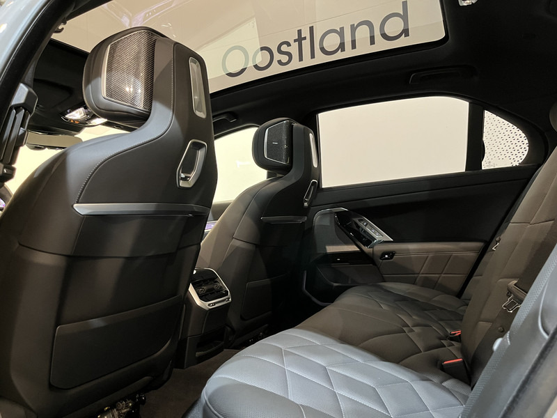 Sedan BMW i7 xDrive60 106 kWh / M Sportpakket / Panoramadak / Bowers & Wilkins / 11.600 KM !!: picture 11