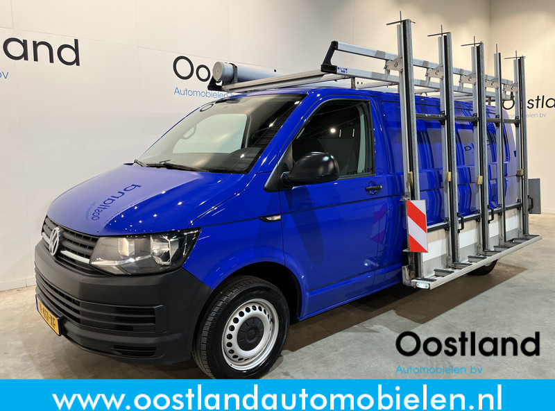 Volkswagen Transporter 2.0 TDI L2H1 / Van Den Born Glasresteel / Euro 6 / Airco / Glastransporter / Cruise Control / Trekhaak / Imperiaal / CarPlay / Navigatie / PDC / 83.500 KM !! - Commercial vehicle: picture 1 Volkswagen Transporter 2.0 TDI L2H1 / Van Den Born Glasresteel / Euro 6 / Airco / Glastransporter / Cruise Control / Trekhaak / Imperiaal / CarPlay / Navigatie / PDC / 83.500 KM !! - Commercial vehicle: picture 1
