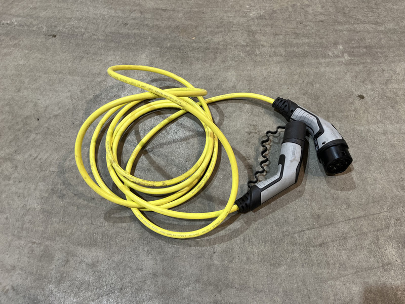 Small van, Electric van Opel Vivaro-e L2 75 kWh Servicebus / Sortimo Inrichting / 100% elektrisch !! / Airco / Cruise Control / CarPlay / Camera / Navigatie / 3-Zits / 3.800 KM !!: picture 19
