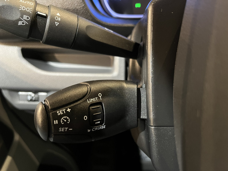 Small van, Electric van Opel Vivaro-e L2 75 kWh Servicebus / Sortimo Inrichting / 100% elektrisch !! / Airco / Cruise Control / CarPlay / Camera / Navigatie / 3-Zits / 3.800 KM !!: picture 12