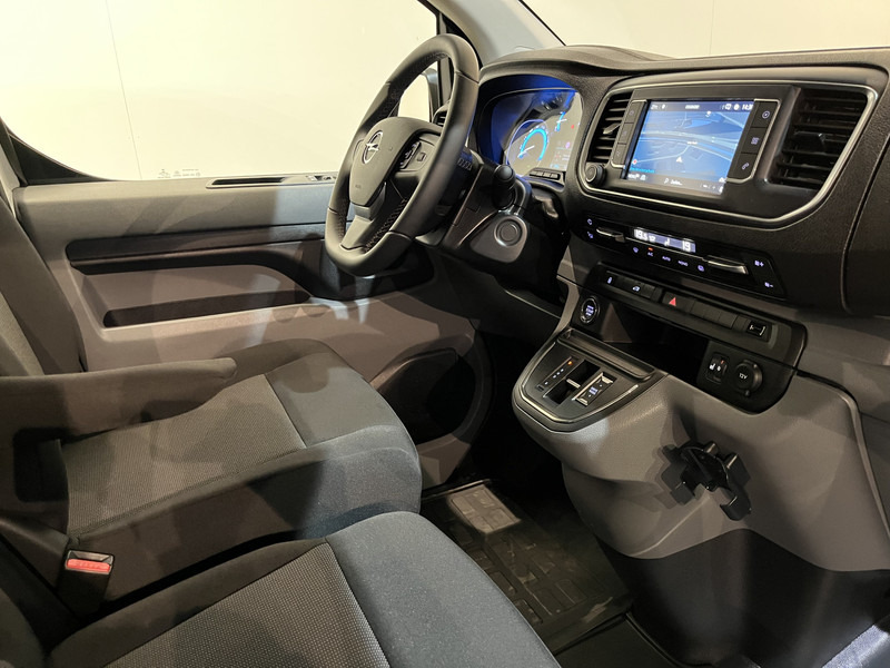 Opel Vivaro-e L2 75 kWh Servicebus / Sortimo Inrichting / 100% elektrisch !! / Airco / Cruise Control / CarPlay / Camera / Navigatie / 3-Zits / 3.800 KM !! - Small van, Electric van: picture 3 Opel Vivaro-e L2 75 kWh Servicebus / Sortimo Inrichting / 100% elektrisch !! / Airco / Cruise Control / CarPlay / Camera / Navigatie / 3-Zits / 3.800 KM !! - Small van, Electric van: picture 3