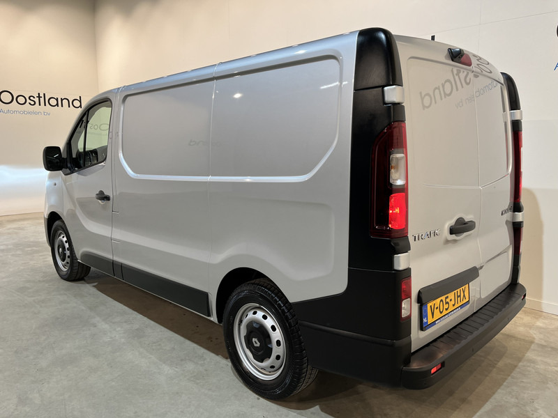 Small van Renault Trafic 2.0 dCi L1H1 120 PK Servicebus / Sortimo Inrichting / Euro 6 / Airco / Camera / CarPlay / Cruise Control / Navigatie / 3-Zits / 27.800 KM !! / BPM VRIJ !!: picture 15