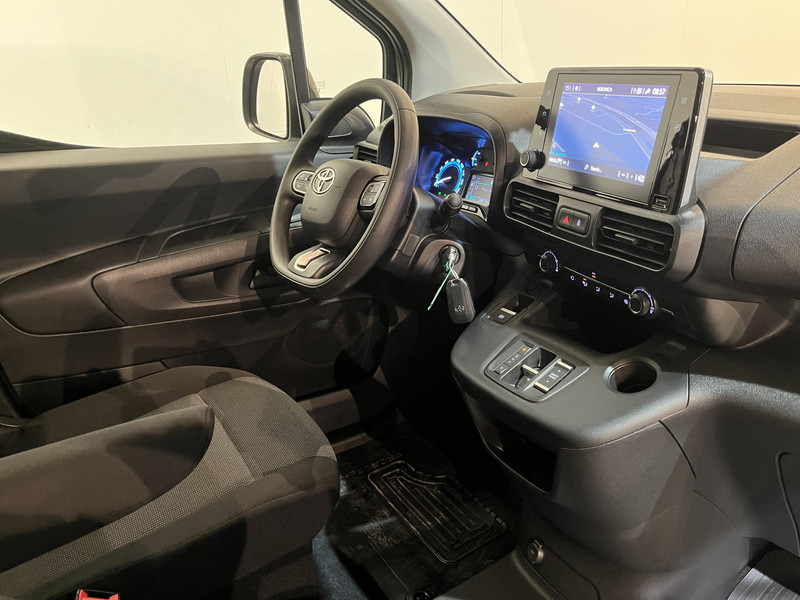 Toyota PROACE CITY Electric Live 50 kWh / 100% elektrisch !! / CCS Snellader / Airco / Cruise Control / CarPlay / Navigatie / Camera / 6.200 KM !! Z.G.A.N. / BPM VRIJ !! - Small van, Electric van: picture 3 Toyota PROACE CITY Electric Live 50 kWh / 100% elektrisch !! / CCS Snellader / Airco / Cruise Control / CarPlay / Navigatie / Camera / 6.200 KM !! Z.G.A.N. / BPM VRIJ !! - Small van, Electric van: picture 3