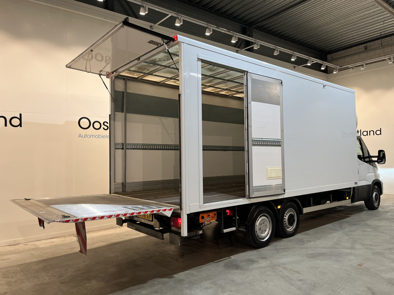 Iveco Daily 35S18 3.0 BE Clixtar Automaat Bakwagen met Laadklep / Laadvermogen 3.060 KG / Euro 6 / Luchtvering / Airco / Camera / CarPlay / Cruise Control / - Tractor unit: picture 2 Iveco Daily 35S18 3.0 BE Clixtar Automaat Bakwagen met Laadklep / Laadvermogen 3.060 KG / Euro 6 / Luchtvering / Airco / Camera / CarPlay / Cruise Control / - Tractor unit: picture 2