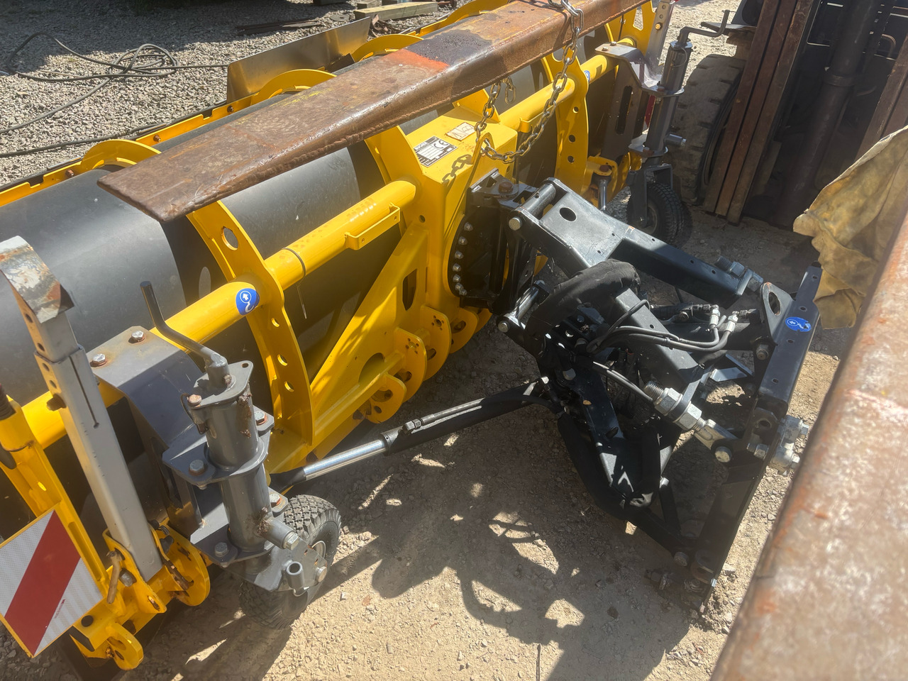 Leasing of MERCEDES AROCS 1824 4x4BB  GRITTER/SPREADER/PLOUGH MERCEDES AROCS 1824 4x4BB  GRITTER/SPREADER/PLOUGH: picture 14