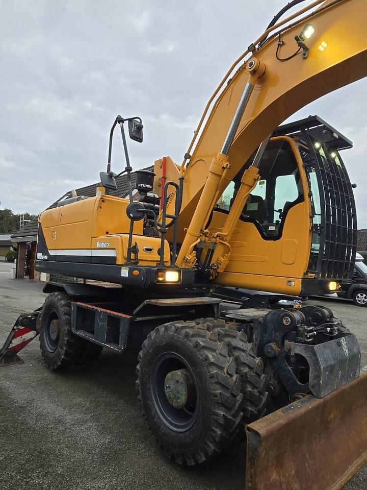 Hyundai R 180W-9A  - Wheel excavator: picture 5 Hyundai R 180W-9A  - Wheel excavator: picture 5