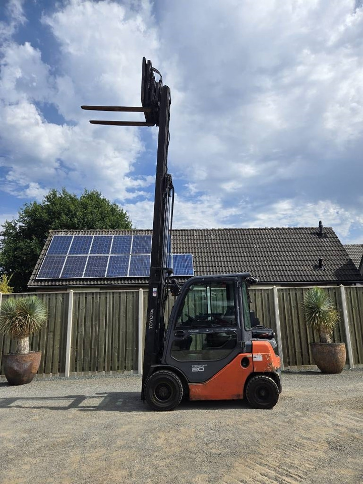 Toyota 8 FD 20 - Diesel forklift: picture 1 Toyota 8 FD 20 - Diesel forklift: picture 1