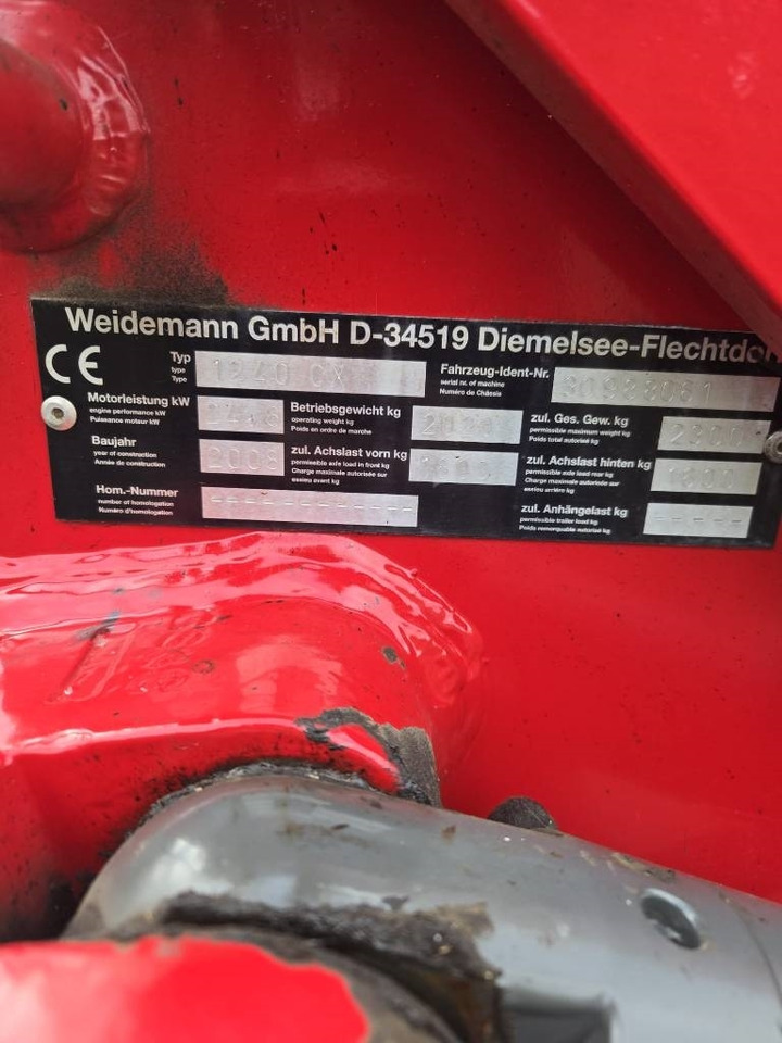 Compact loader Weidemann 1240: picture 17