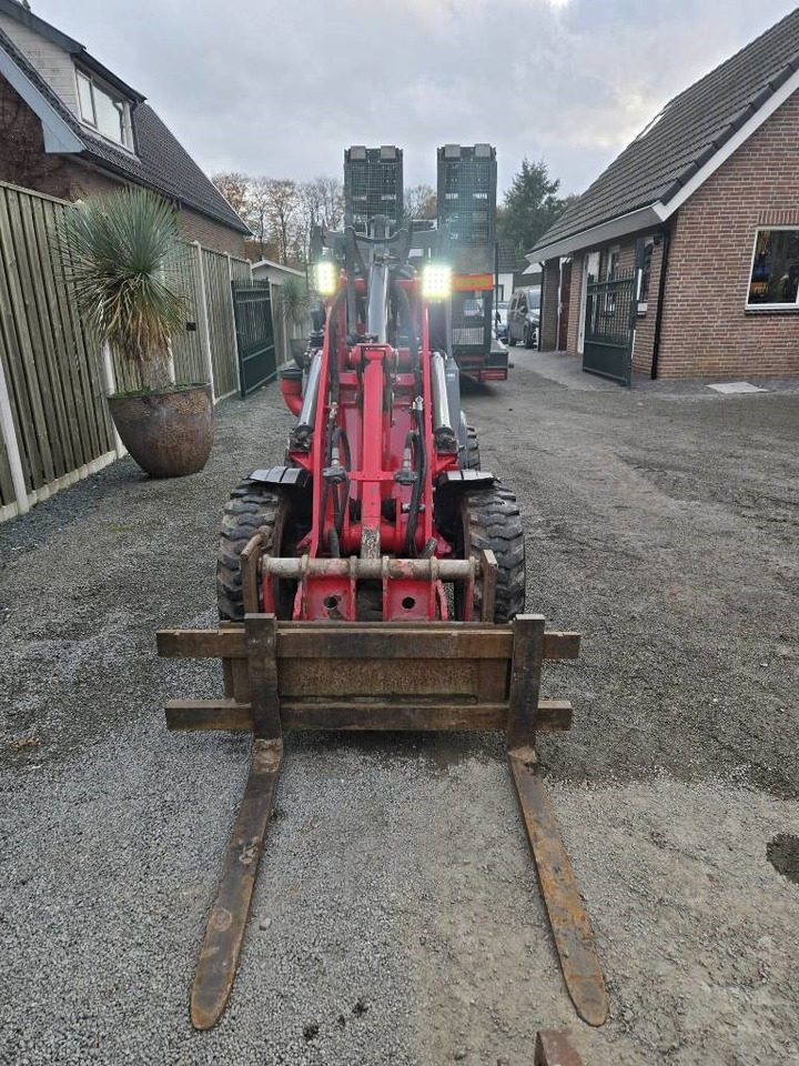 Compact loader Weidemann 1240: picture 7