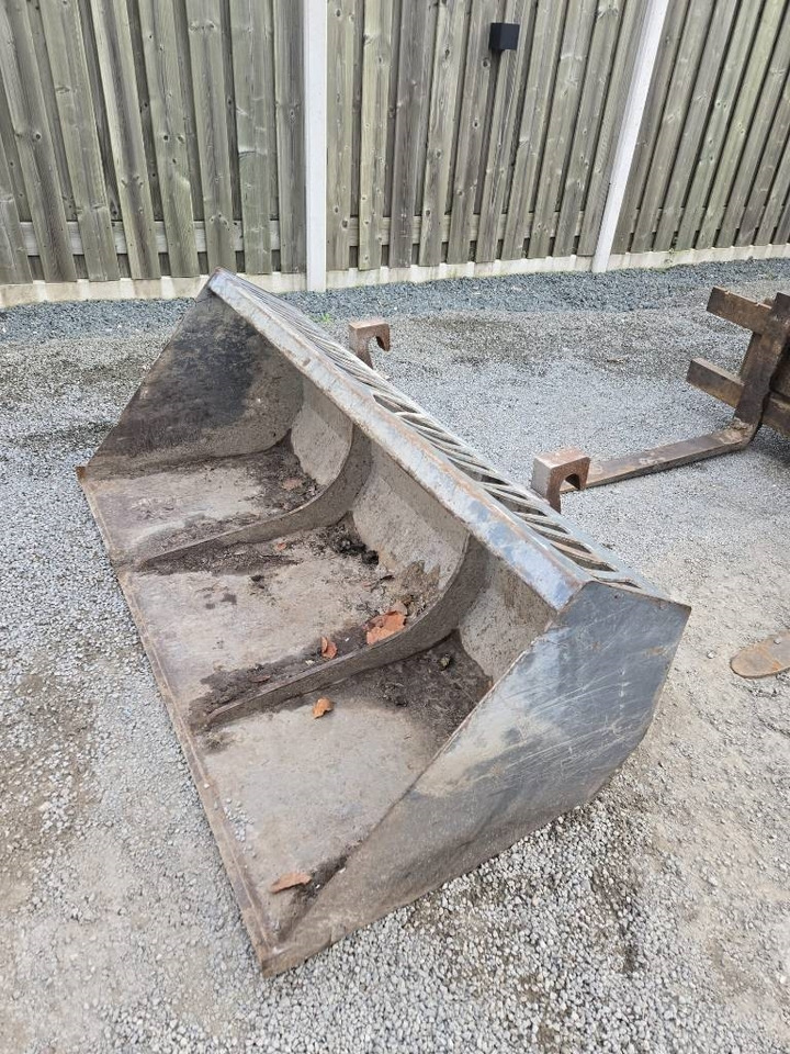 Compact loader Weidemann 1240: picture 10