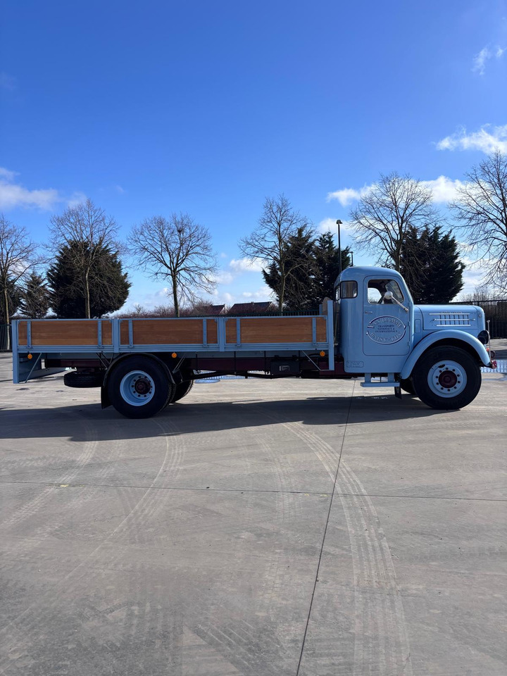 Scania Scania 111 - Dropside/ Flatbed truck: picture 3 Scania Scania 111 - Dropside/ Flatbed truck: picture 3