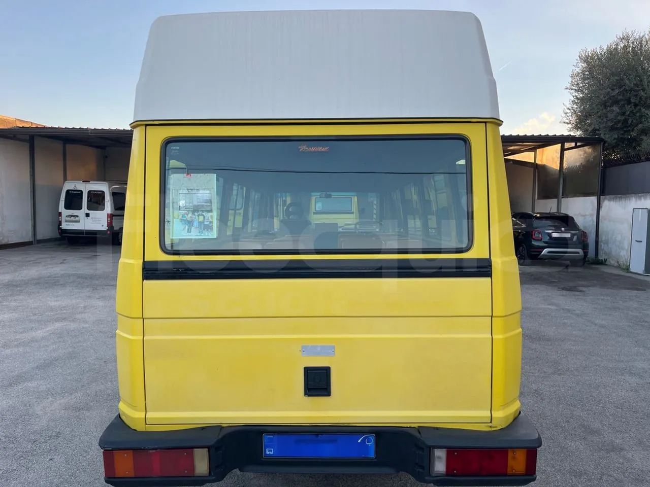 Iveco A45E10 - School bus: picture 5 Iveco A45E10 - School bus: picture 5