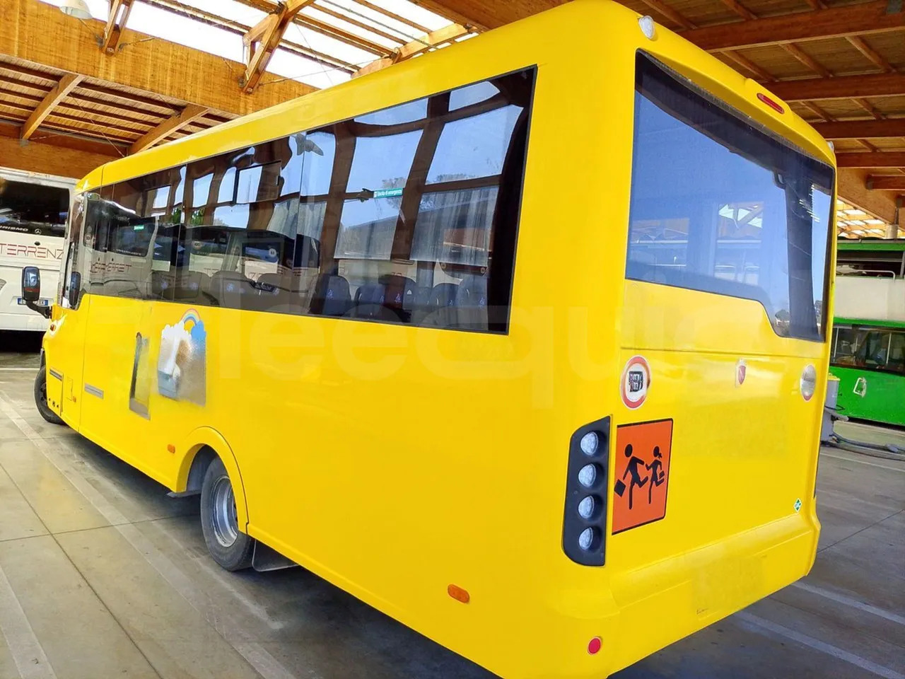 School bus Iveco Indcar: picture 7