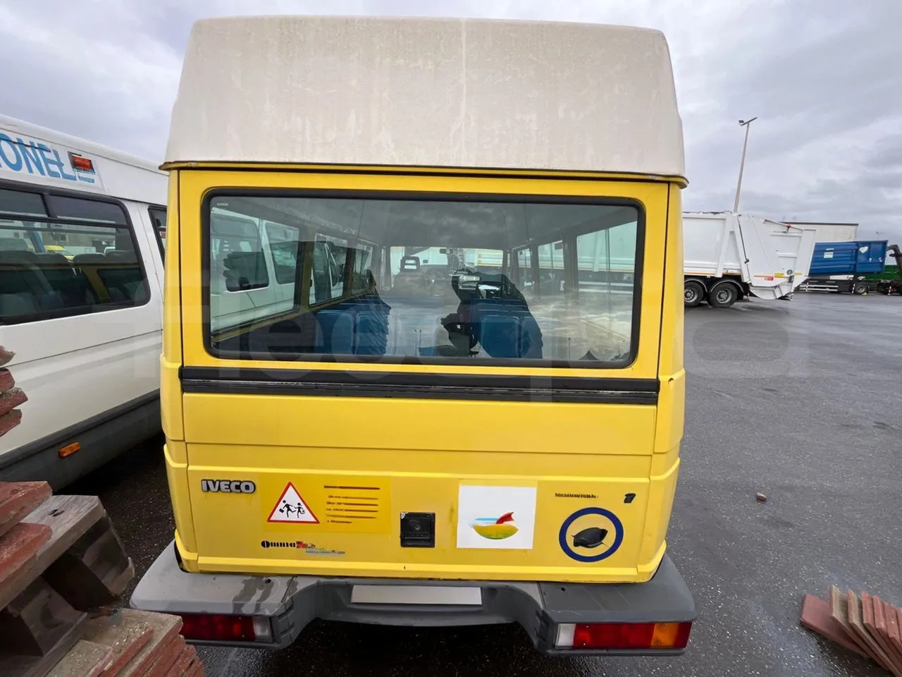 Iveco Turbo Daily - Minibus, Passenger van: picture 4 Iveco Turbo Daily - Minibus, Passenger van: picture 4