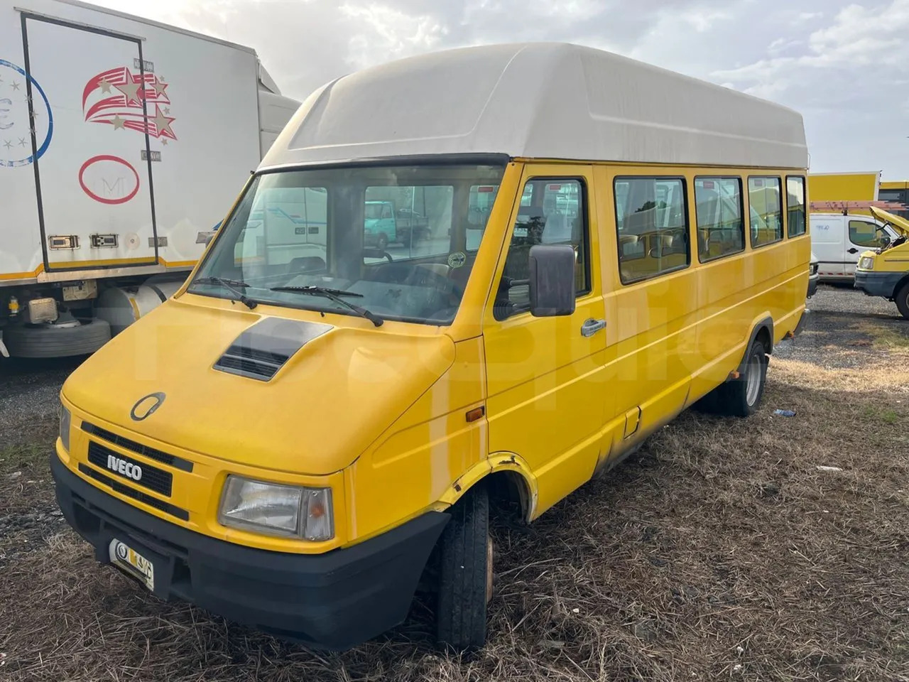 Iveco Turbo Daily - Minibus, Passenger van: picture 4 Iveco Turbo Daily - Minibus, Passenger van: picture 4