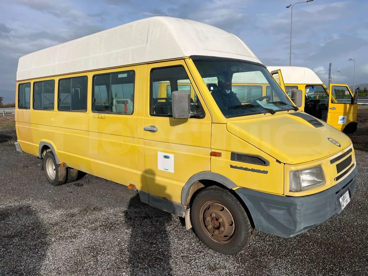 Iveco Turbo Daily - Minibus, Passenger van: picture 1 Iveco Turbo Daily - Minibus, Passenger van: picture 1