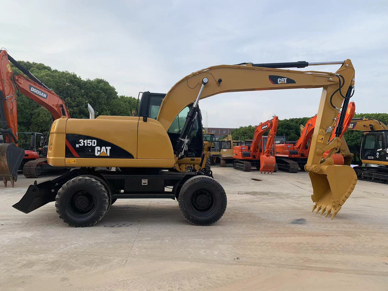 CATERPILLAR 315D - Wheel excavator: picture 1 CATERPILLAR 315D - Wheel excavator: picture 1