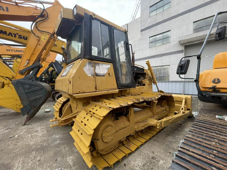 Caterpillar D6G2 LGP - Bulldozer: picture 2 Caterpillar D6G2 LGP - Bulldozer: picture 2