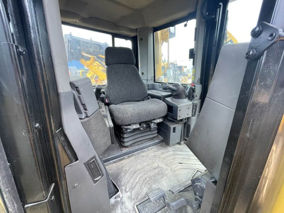 Caterpillar D8T - Bulldozer: picture 2 Caterpillar D8T - Bulldozer: picture 2