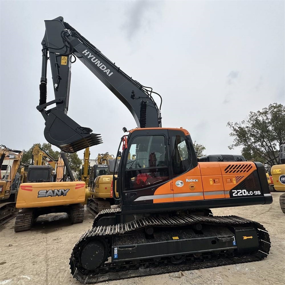 Hyundai 220LC-9S - Crawler excavator: picture 5 Hyundai 220LC-9S - Crawler excavator: picture 5
