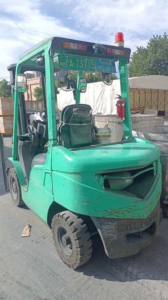 Diesel forklift Mitsubishi FD 25: picture 1
