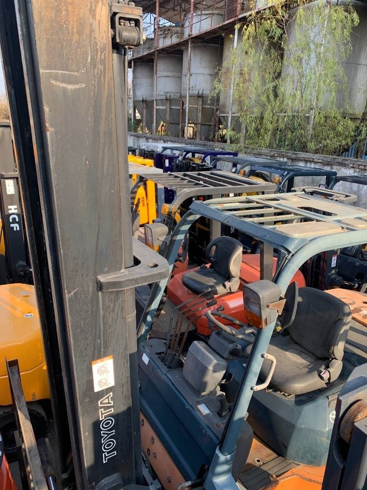 Toyota 7 FDA 50 - Diesel forklift: picture 5 Toyota 7 FDA 50 - Diesel forklift: picture 5
