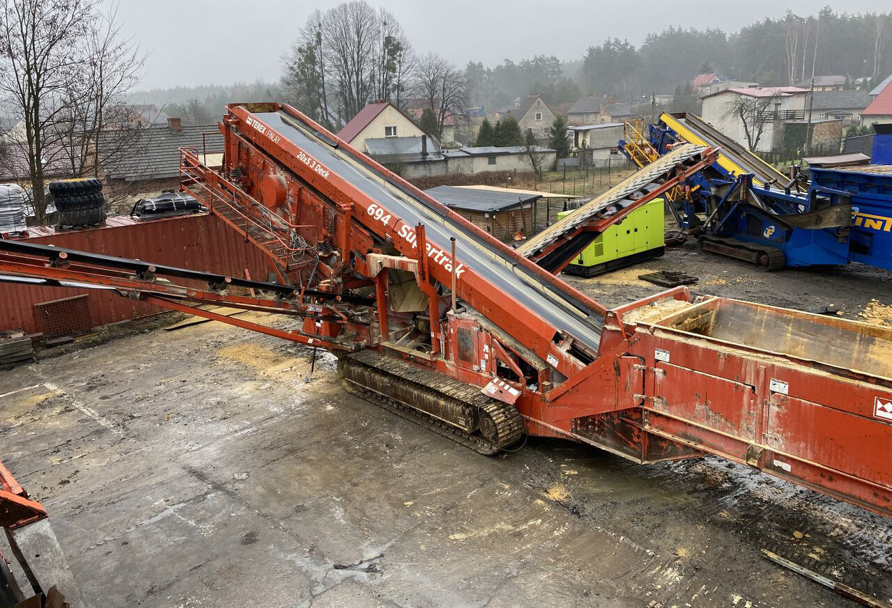 Terex - Finlay 694 - Screener: picture 2 Terex - Finlay 694 - Screener: picture 2
