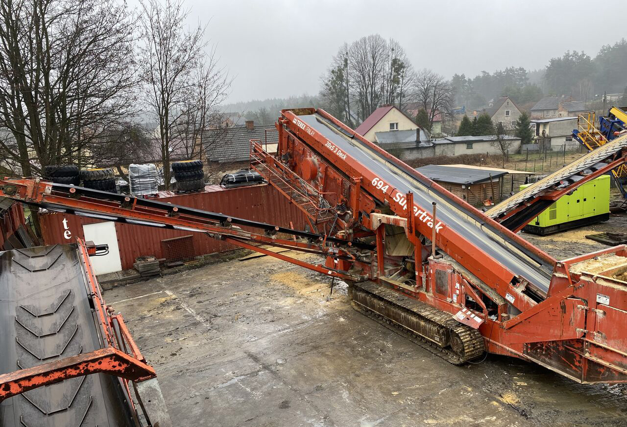 Terex - Finlay 694 - Screener: picture 1 Terex - Finlay 694 - Screener: picture 1