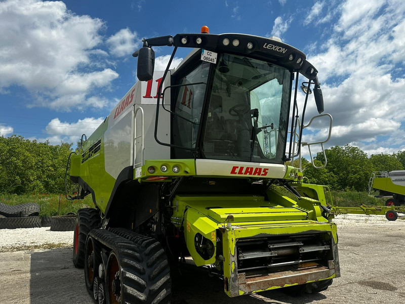 Claas Lexion 770 TT - Combine harvester: picture 1 Claas Lexion 770 TT - Combine harvester: picture 1