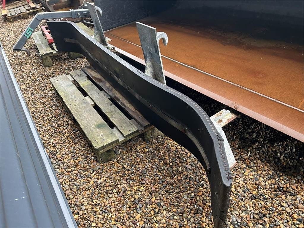 Düvelsdorf GUMMISKRABER 3 METER - Attachment for Agricultural machinery: picture 1 Düvelsdorf GUMMISKRABER 3 METER - Attachment for Agricultural machinery: picture 1