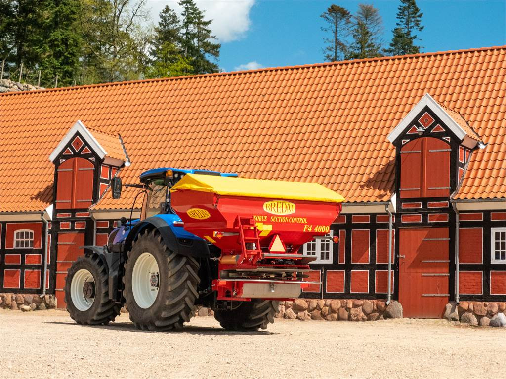 Fertilizer spreader Bredal F4 4000 RUSTFRI: picture 1