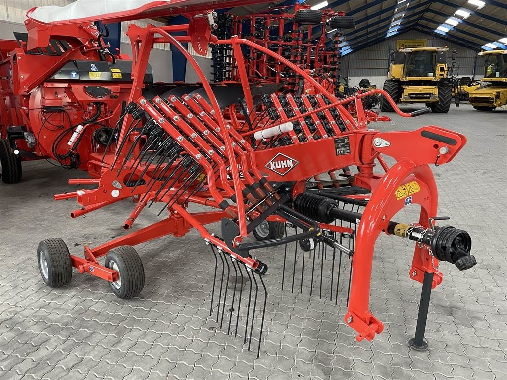 Kuhn GA4731 ROTORRIVE - Tedder/ Rake: picture 1 Kuhn GA4731 ROTORRIVE - Tedder/ Rake: picture 1
