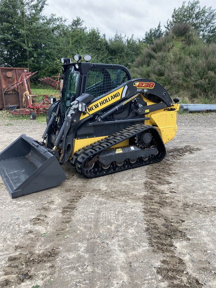 New Holland C 238 LOADER - Compact track loader: picture 3 New Holland C 238 LOADER - Compact track loader: picture 3