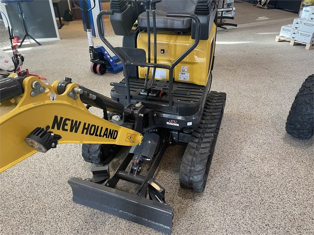 New Holland E12D ROLLE-BAR AG - Mini excavator: picture 1 New Holland E12D ROLLE-BAR AG - Mini excavator: picture 1