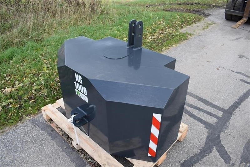 - - - 1000 kilo J-Maskiner - Counterweight for Agricultural machinery: picture 2 - - - 1000 kilo J-Maskiner - Counterweight for Agricultural machinery: picture 2