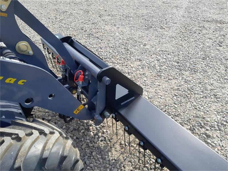 Eurotrac Gård river - Attachment for Construction machinery: picture 3 Eurotrac Gård river - Attachment for Construction machinery: picture 3