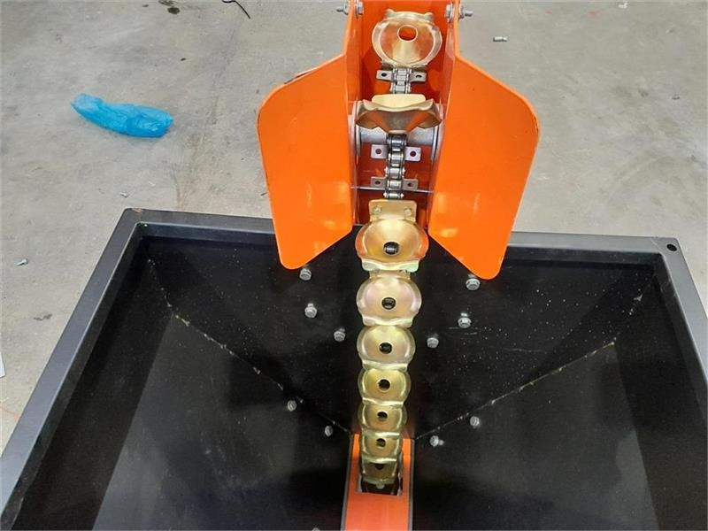 - - - Boxer AGRI - Potato planter: picture 5 - - - Boxer AGRI - Potato planter: picture 5